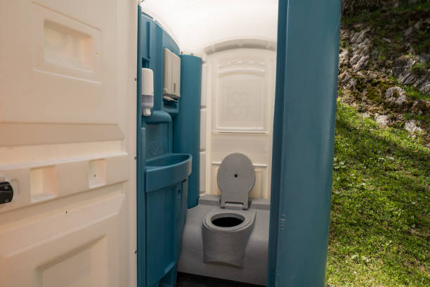 Types of Portable Toilets We Offer in Morgantown, IN